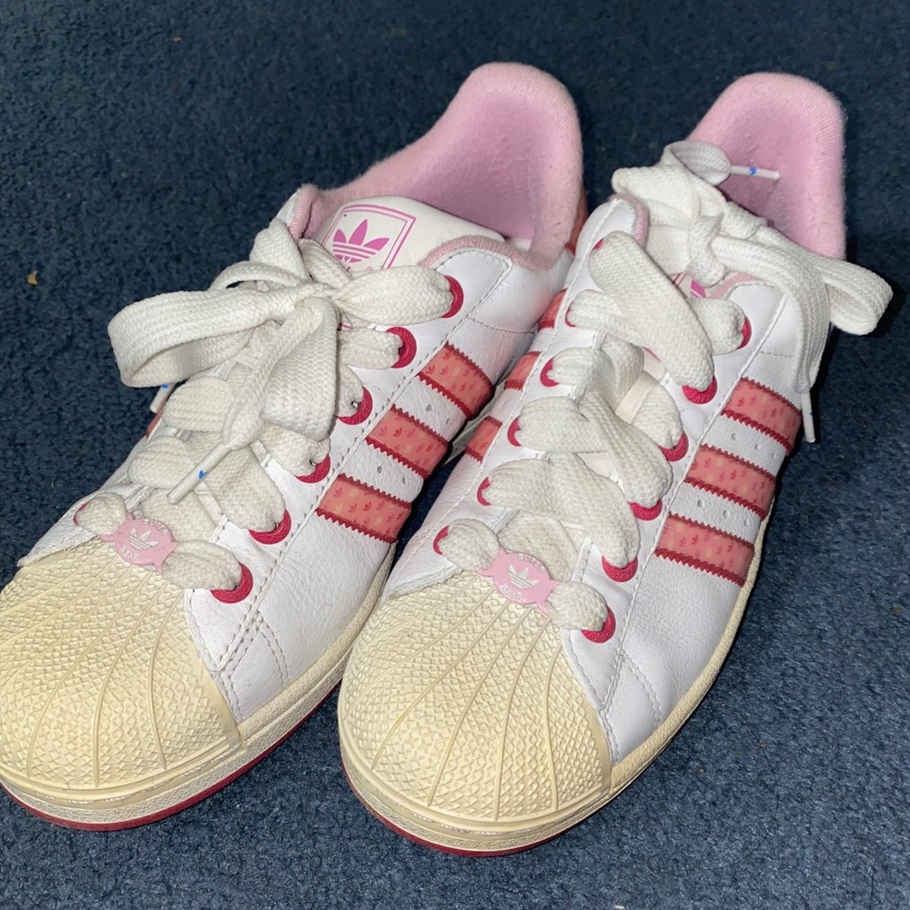 Adidas pink stars - Superstar series